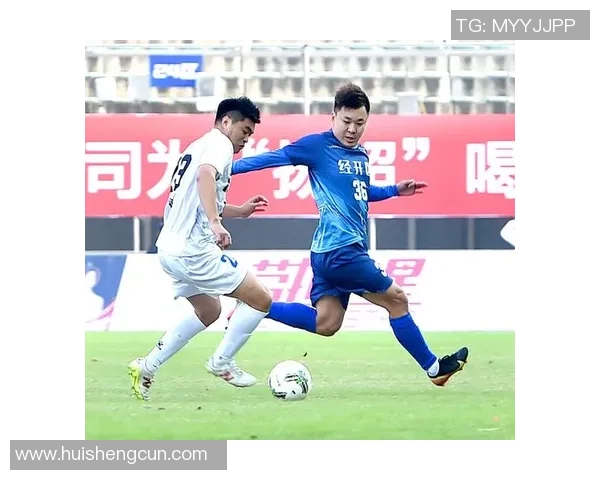 带扬的足球明星如何在绿茵场上书写传奇人生与荣耀篇章